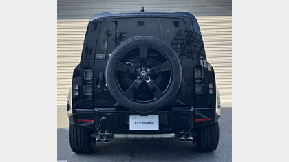 Defender 110 6