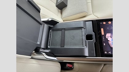 Range Rover 25