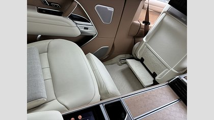 Range Rover 56