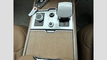 Range Rover 52