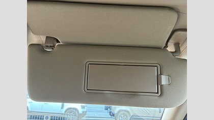 Range Rover 44