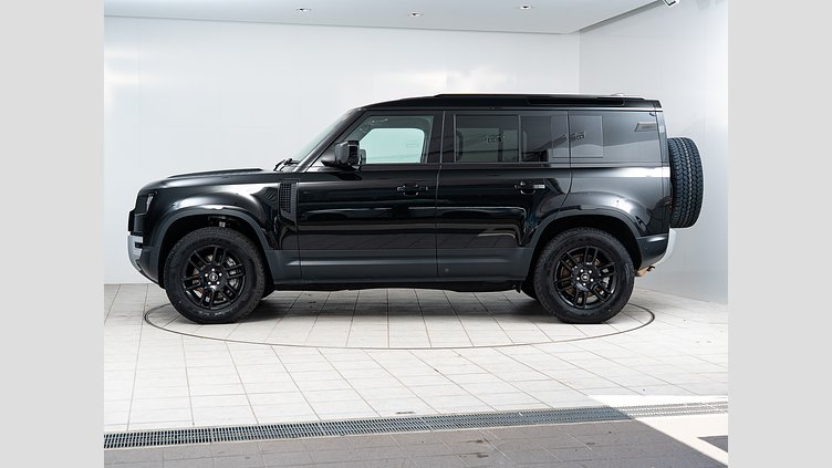 2025 認定中古車 Land Rover Defender 110 サントリーニブラック D350 ディーゼルマイルドハイブリッド S　D350　エアサスペンション装着車