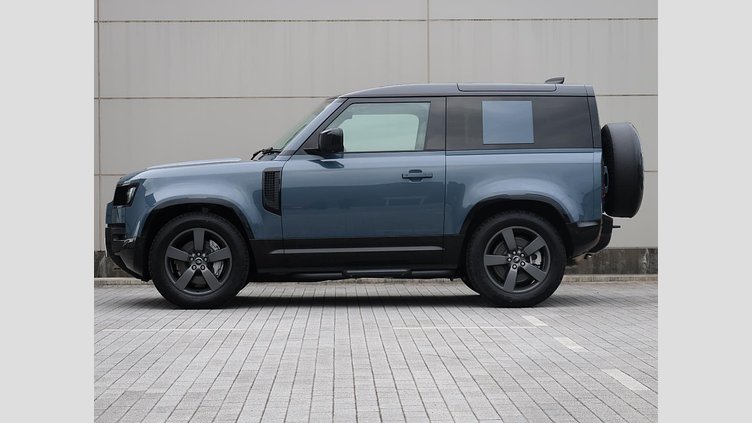 2024 認定中古車 Land Rover Defender 90 タスマンブルー D350 ディーゼルマイルドハイブリッド X-Dynamic HSE