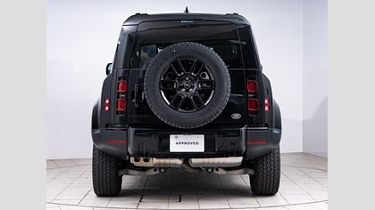 Defender 110 6