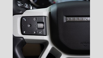 Defender 110 13