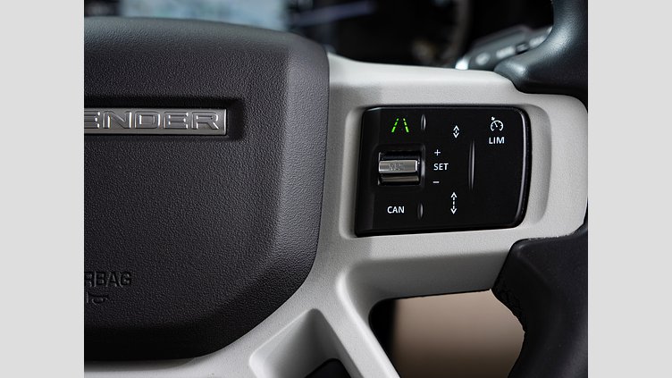 2023 認定中古車 Land Rover Defender 110 サントリーニブラック D300 AWD（AT） S　D300　コイルサスペンション装着車