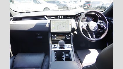 F-Pace 6