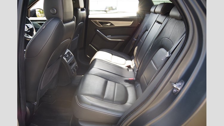 2021 認定中古車 Jaguar F-Pace アイガーグレイ D200 AWD（オートマチック）MHEV R-DYNAMIC SE