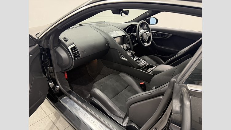 2017 認定中古車 Jaguar F-Type Santorini Black 2.0PET クーペ