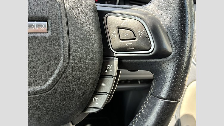 2018 認定中古車 Land Rover Range Rover Evoque Santorini Black 2.0 litre i4P​ HSE Dynamic