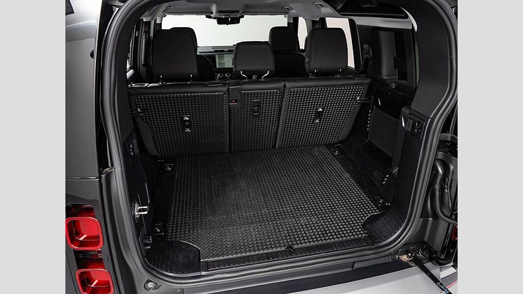 2025 認定中古車 Land Rover Defender 110 サントリーニブラック D350 ディーゼルマイルドハイブリッド S