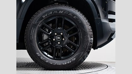 Defender 110 9