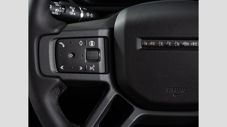 2025 認定中古車 Land Rover Defender 110 サントリーニブラック D350 ディーゼルマイルドハイブリッド S