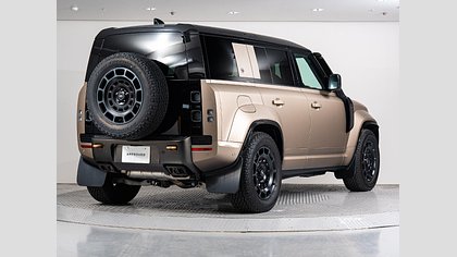 Defender 110 8