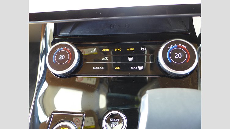 2023 認定中古車 Land Rover Range Rover Sport カルパチアングレイ 3.0リッター6気筒300PSターボチャージドディーゼルMHEV（オートマチック） DYNAMIC HSE