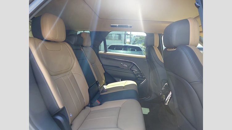 2023 認定中古車 Land Rover Range Rover Sport カルパチアングレイ 3.0リッター6気筒300PSターボチャージドディーゼルMHEV（オートマチック） DYNAMIC HSE
