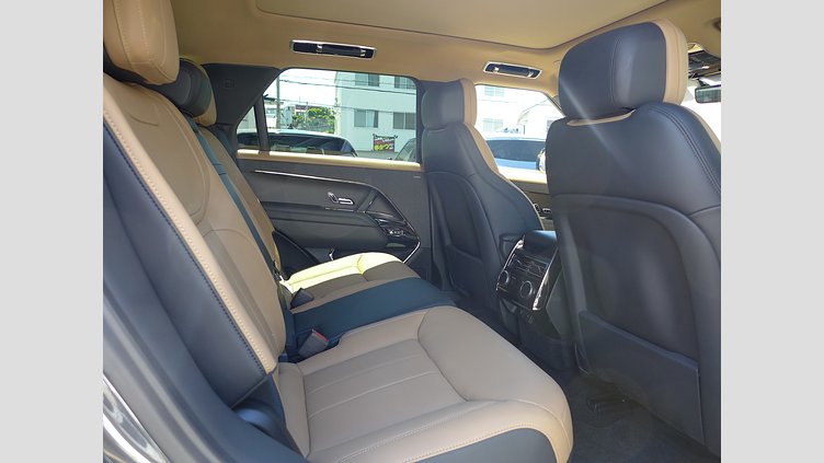 2023 認定中古車 Land Rover Range Rover Sport カルパチアングレイ 3.0リッター6気筒300PSターボチャージドディーゼルMHEV（オートマチック） DYNAMIC HSE