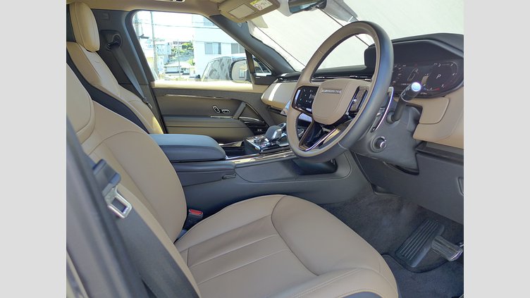 2023 認定中古車 Land Rover Range Rover Sport カルパチアングレイ 3.0リッター6気筒300PSターボチャージドディーゼルMHEV（オートマチック） DYNAMIC HSE