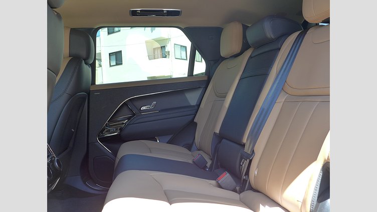 2023 認定中古車 Land Rover Range Rover Sport カルパチアングレイ 3.0リッター6気筒300PSターボチャージドディーゼルMHEV（オートマチック） DYNAMIC HSE