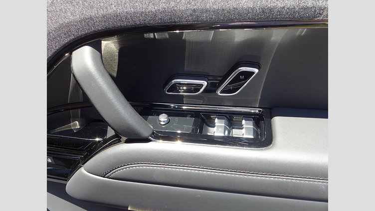 2023 認定中古車 Land Rover Range Rover Sport カルパチアングレイ 3.0リッター6気筒300PSターボチャージドディーゼルMHEV（オートマチック） DYNAMIC HSE