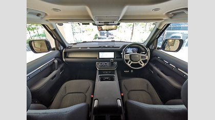 Defender 110 3