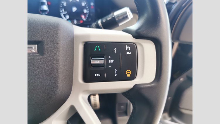 2021 認定中古車 Land Rover Defender 110 サントリーニブラック P300 AWD（AT） スタンダード