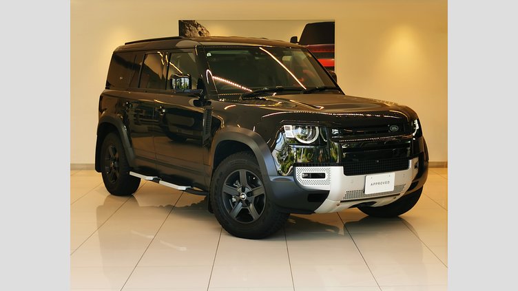 2021 認定中古車 Land Rover Defender 110 サントリーニブラック P300 AWD（AT） スタンダード