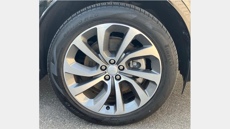 2024 認定中古車 Land Rover Discovery Sport カルパチアングレイ D200マイルドハイブリッド（ディーゼル） 標準ホイール DYNAMIC SE