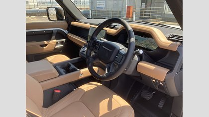 Defender 110 9