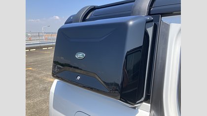 Defender 110 13