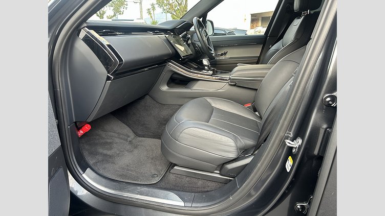 2023 認定中古車 Land Rover Range Rover Sport カルパチアングレイ D300マイルドハイブリッド スタンダードホイールベース Dynamic SE