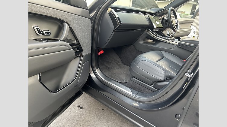 2023 認定中古車 Land Rover Range Rover Sport カルパチアングレイ D300マイルドハイブリッド スタンダードホイールベース Dynamic SE