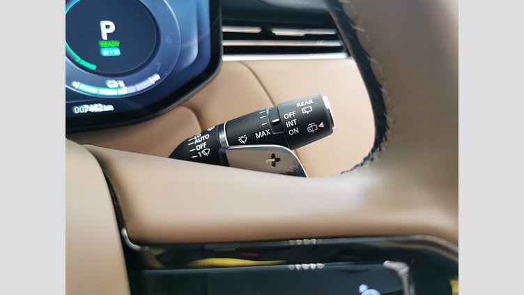 2024 認定中古車 Land Rover Range Rover Sport シャラントグレイ P550eプラグインハイブリッド（ガソリン） スタンダードホイールベース Autobiography