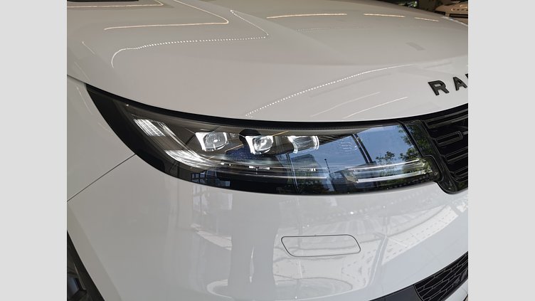 2023 認定中古車 Land Rover Range Rover Sport フジホワイト 3.0リッター6気筒300PSターボチャージドディーゼルMHEV（オートマチック） AUTOBIOGRAPHY