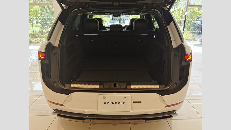 2023 認定中古車 Land Rover Range Rover Sport フジホワイト 3.0リッター6気筒300PSターボチャージドディーゼルMHEV（オートマチック） AUTOBIOGRAPHY