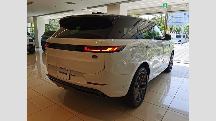 2023 認定中古車 Land Rover Range Rover Sport フジホワイト 3.0リッター6気筒300PSターボチャージドディーゼルMHEV（オートマチック） AUTOBIOGRAPHY