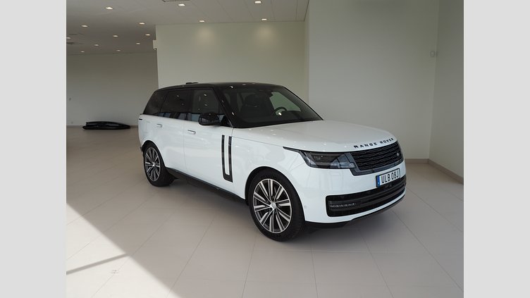 2023 Begagnad Land Rover Range Rover Fuji White P550e AWD AUTO PHEV STANDARD HJULBAS AUTOBIOGRAPHY