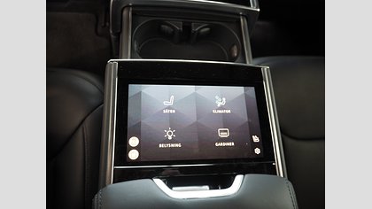 Range Rover 6