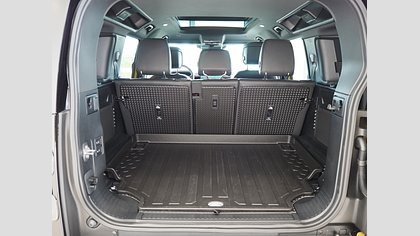 Defender 110 9