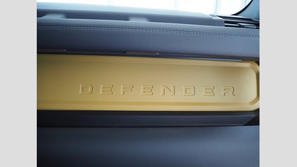 Defender 110 7