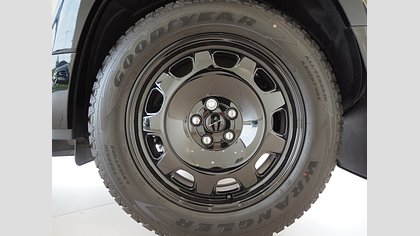 Defender 110 3
