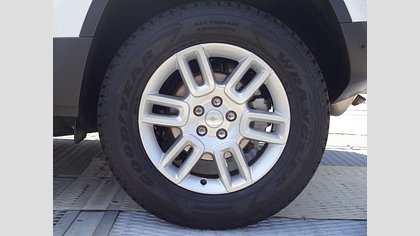 Defender 110 8