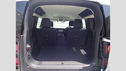 Defender 110 41