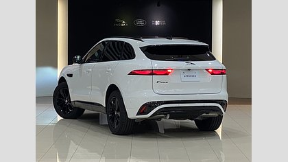 F-Pace 1
