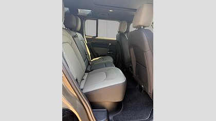 Defender 110 9