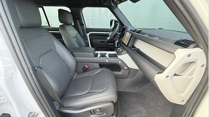 Defender 110 2