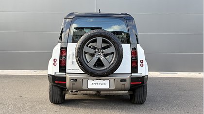 Defender 110 6