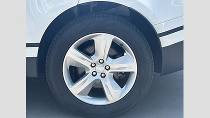 Range Rover Velar 14