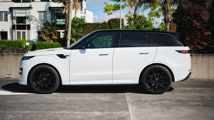 2024 Approved Land Rover Range Rover Sport Fuji White D350 Dynamic HSE