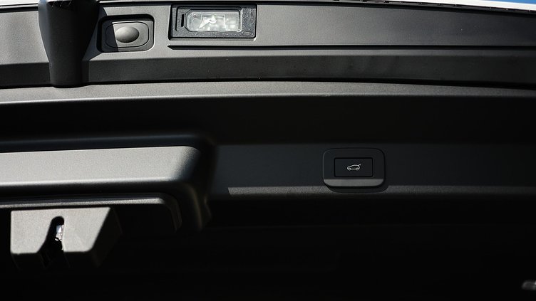 2024 Approved Land Rover Range Rover Sport Fuji White D350 Dynamic HSE